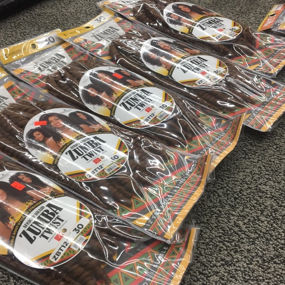 🆕 Zumba Twist - Picture 3 of 3